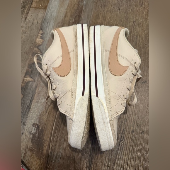 Nike Court Women’s Blush Pink Size 8 - Picture 5 of 6
